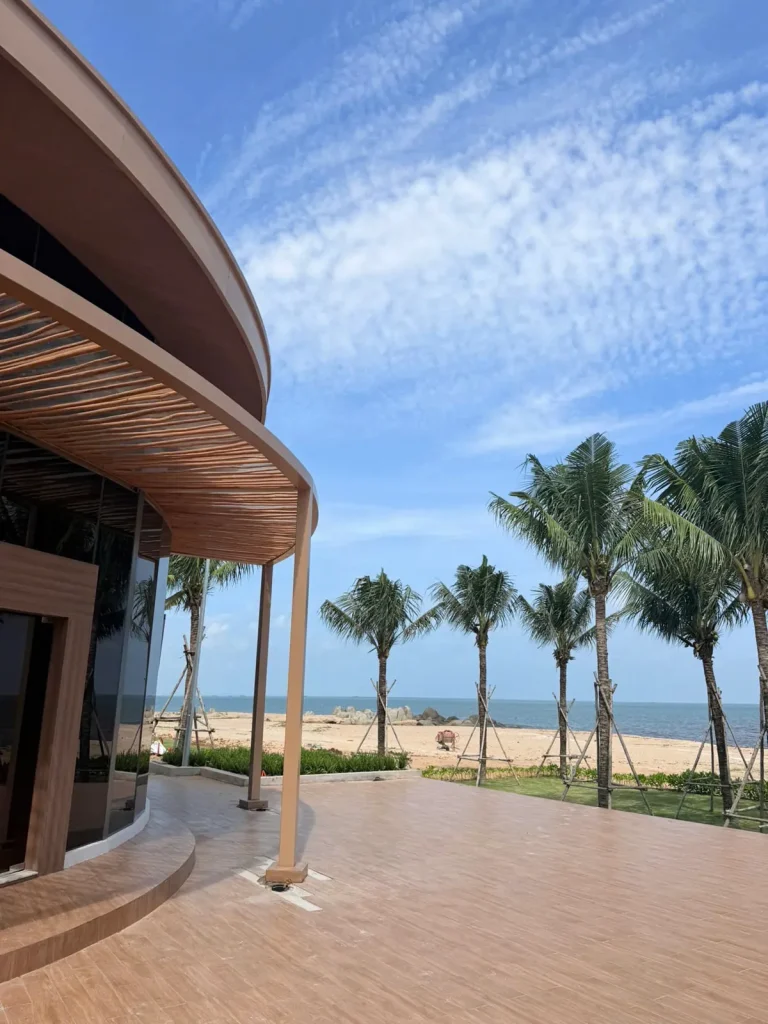 Ảnh thực tế Q Topia Phước Hải – Lối đi trước công trình tại khu vực Q Topia